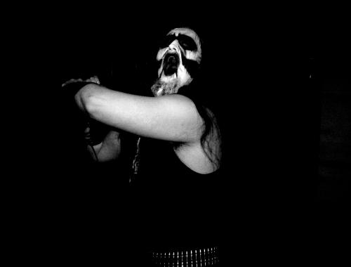 <img500*380:stuff/..._and_I_will_crush_your_skull..jpg>