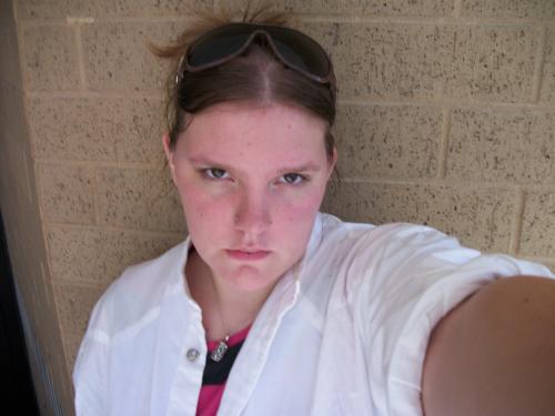 <img500*375:stuff/A_new_picture_of_me._%3aD.jpg>