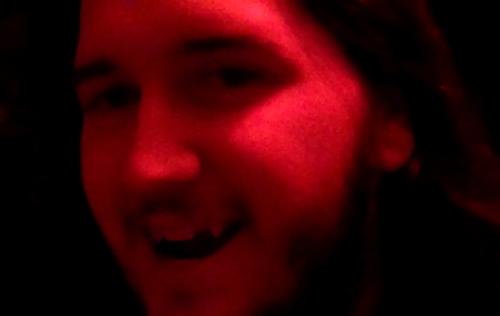 <img500*316:stuff/Me._.jpg>