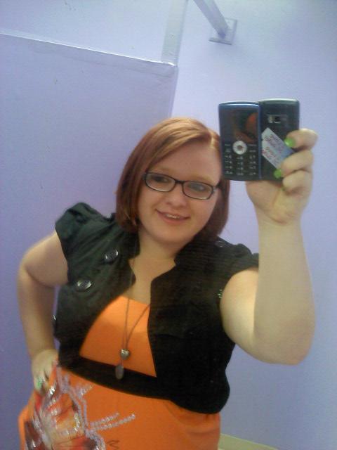 <img0*640:stuff/Purple_Bathroom%21.jpg>