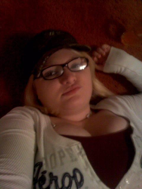 <img0*640:stuff/The_night_before_I_dyed_my_hair%21_%e2%99%a5Captian_Morgan.jpg>