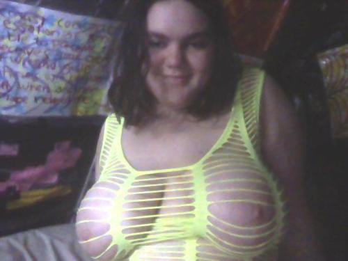 <img500*375:stuff/braless.jpg>