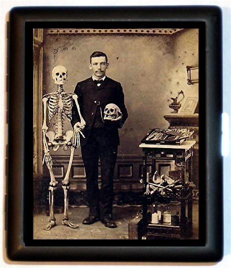<img0*536:stuff/man%26skeleton.jpg>
