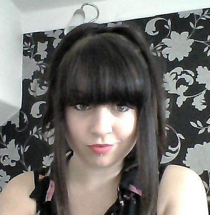 <img0*437:stuff/new_hair_%3a%29_.jpg>