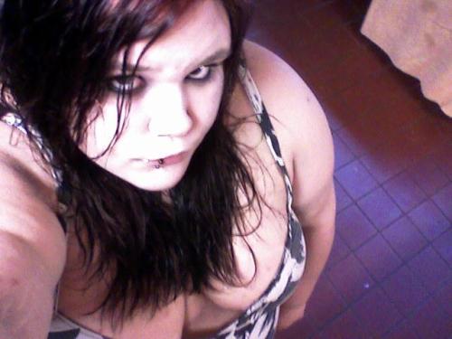 <img500*375:stuff/sexy_self_all_horny.jpg>