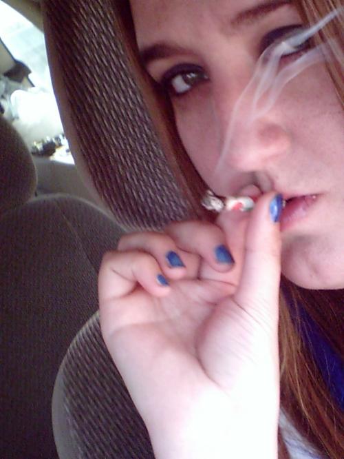 <img500*666:stuff/smoke_every_day.jpg>