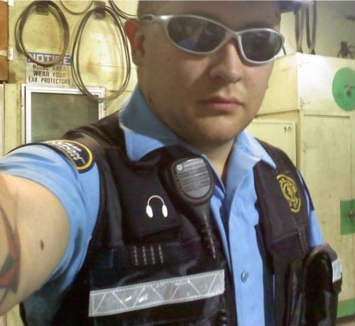 <img500*459:stuff/uniform.jpg>