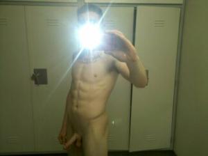 <img300*0:stuff/z/10647/theonethatilove/i1298617717_6.jpg>