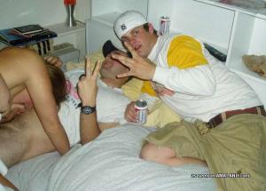 <img300*0:stuff/z/148/Amaland_drunk-cocksucking-sluts-4/009cwre.jpg>