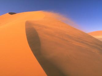 <img0*250:stuff/z/8282/Windows%2520XP%2520Wallpaper/Wind.jpg>